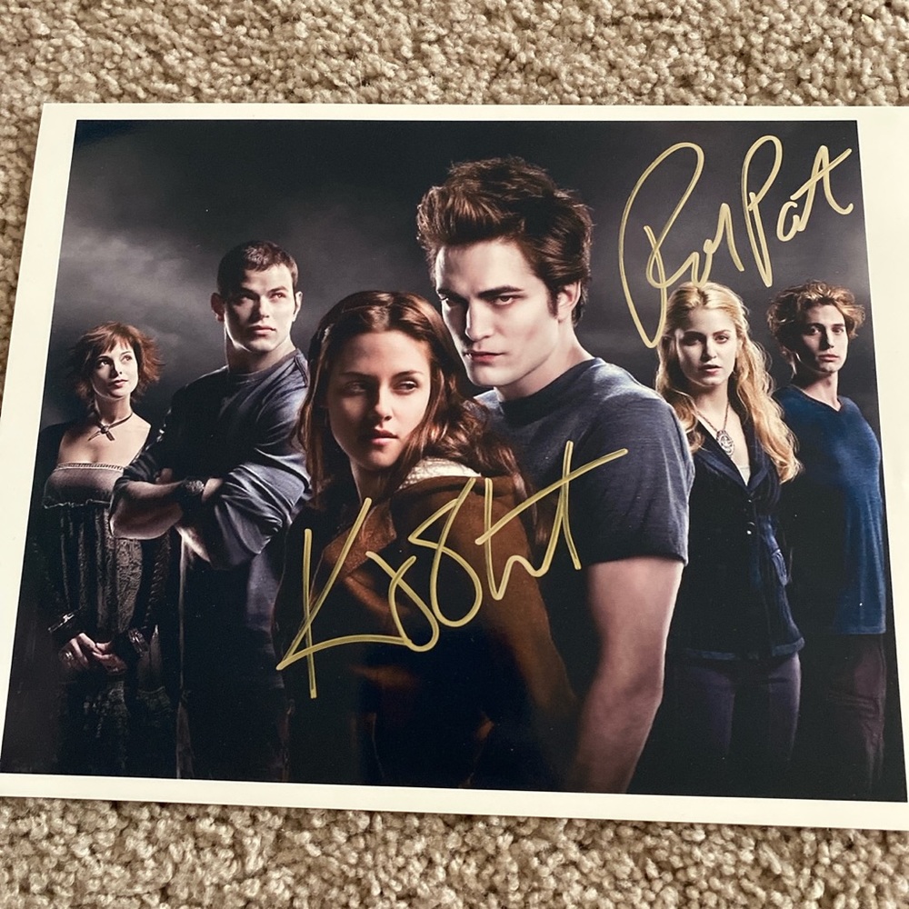 Robert Pattinson and Kristen Stewart signed autograph photo